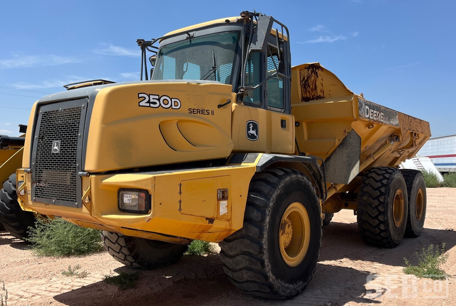 Deere 250D 2013